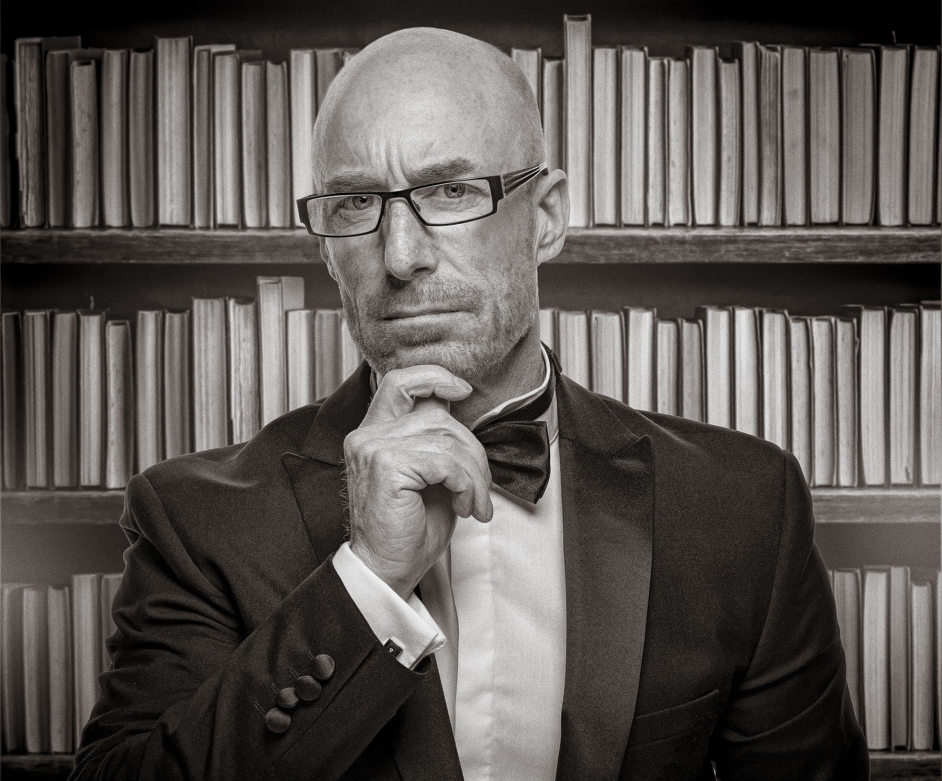 people-3224723_1920_Russell_Clark