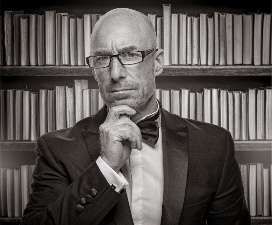 people-3224723_1920_Russell_Clark